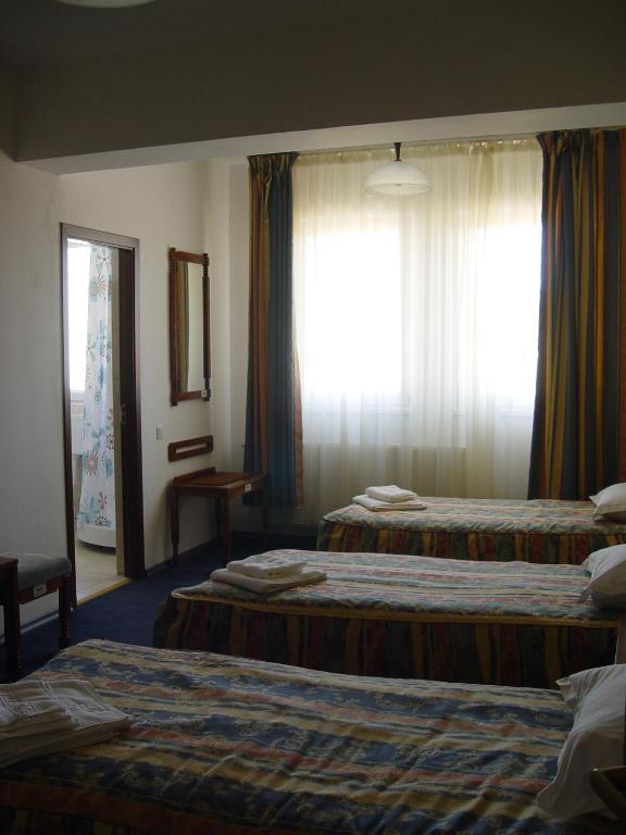 Hotel Astra Braşov Oda fotoğraf