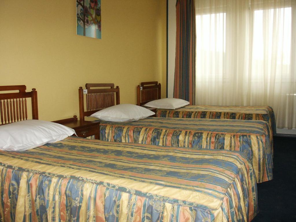 Hotel Astra Braşov Oda fotoğraf