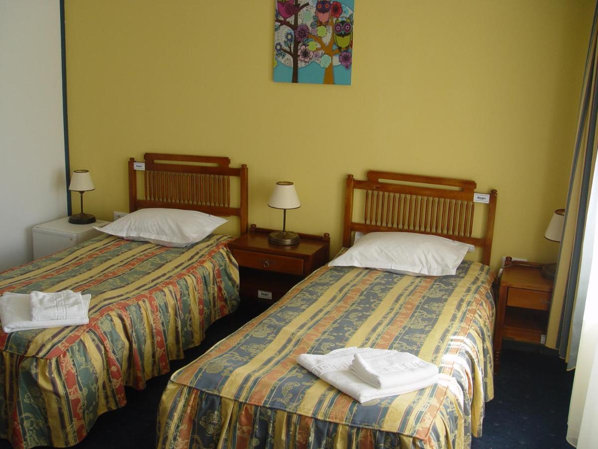Hotel Astra Braşov Oda fotoğraf